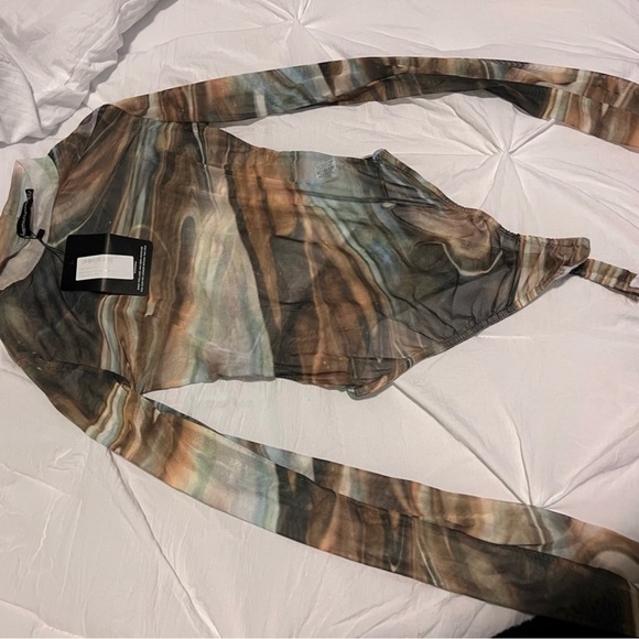 Mesh Abstract Bodysuit - Picture 2 of 4